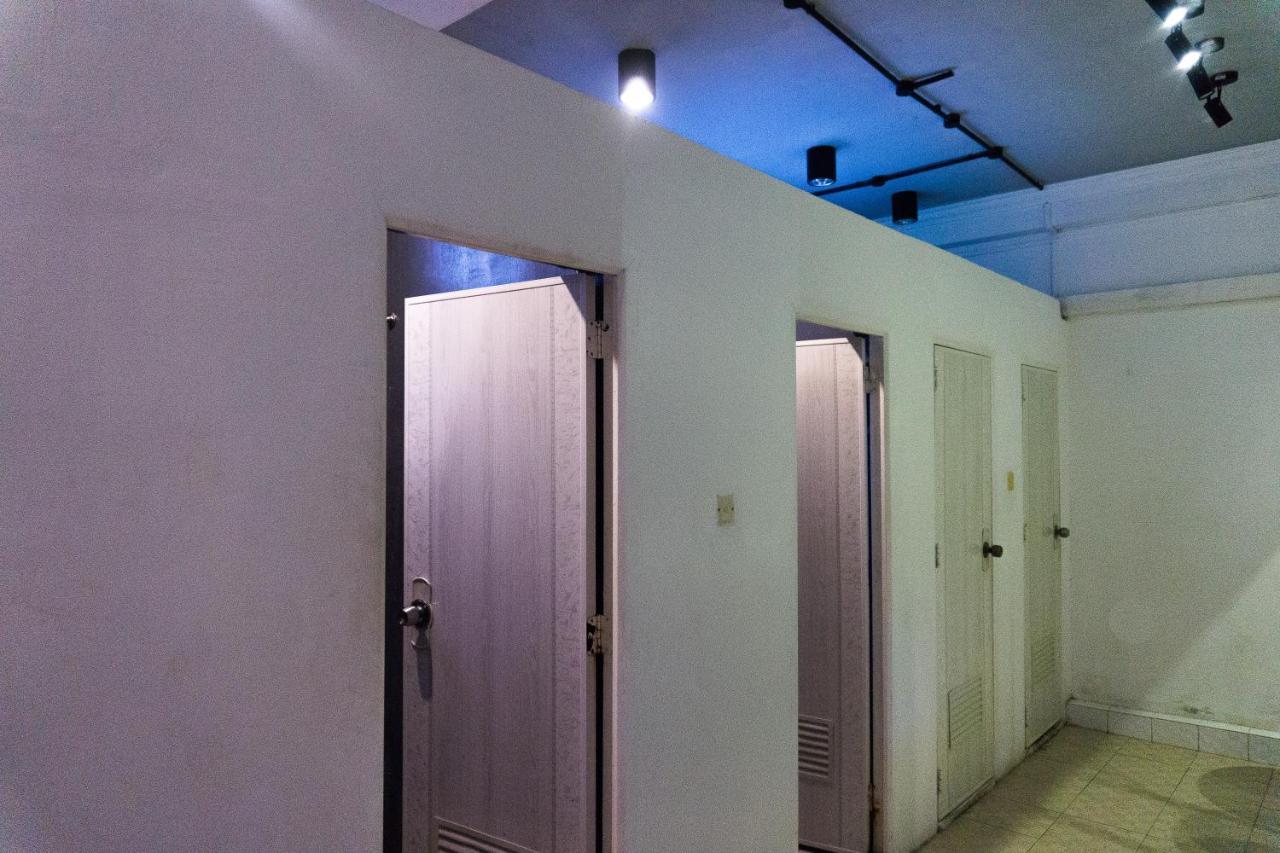 Hostel9 Янгон Екстериор снимка
